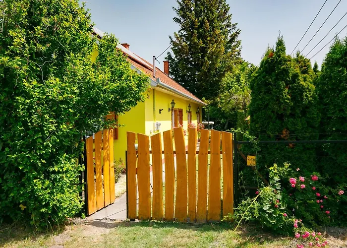 Dom wakacyjny Julia By Interhome Balatonfenyves